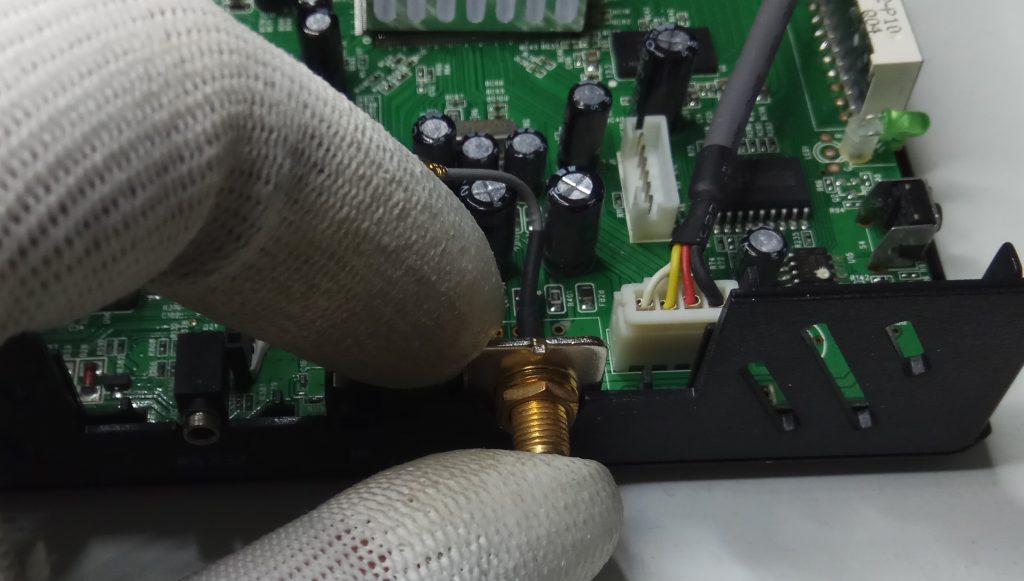Conector de antena del receptor engel
